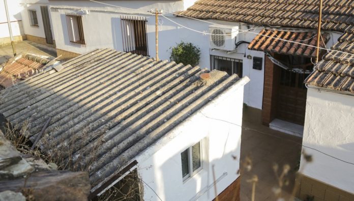Encuentran muertos a un hombre y una mujer en una casa de La Zarza (Huelva)