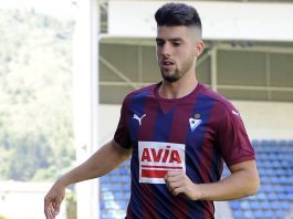 Calavera, en un partido con el Eibar