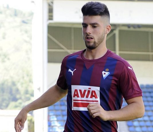 Calavera, en un partido con el Eibar