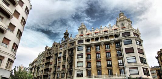 Los hogares unipersonales crecen un 20 % en Gipuzkoa durante la última década