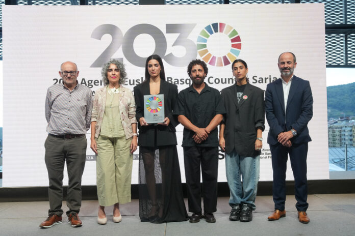 n770_20250925_2030SARIA_ZINEMALDIA-149-696x464-1