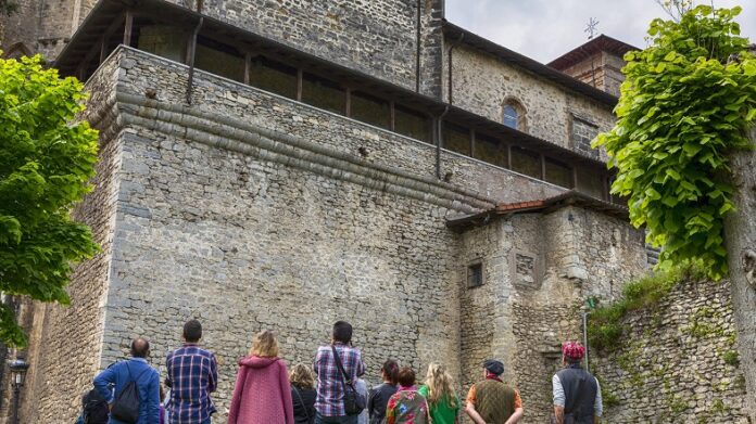 225648115_202510170953026170770_27128-696x391-1