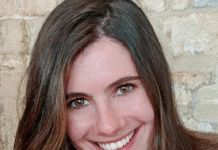 Natale Serón, profesora de la Universidad de Deusto, publica un libro donde analiza desde la perspectiva del Derecho Internacional el tema de los menores migrantes no acompañados