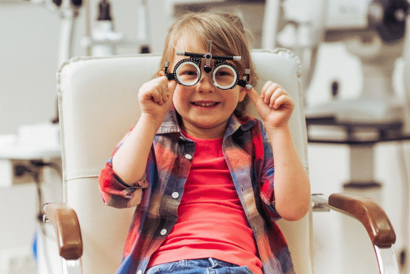 Arranca el Plan Veo de Sanidad, con ayudas de hasta 100 euros para gafas y lentillas para menores de 16 años