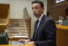 Mikel Torresek “leialtasuna eta elkarrizketa” azpimarratu ditu Euskadira eginiko bost transferentziak sinatzeko akordioaren giltzarri gisa