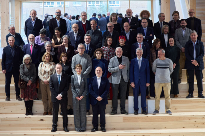 26012026_inauguracion_facultad_Ciencias_Salud_UPNA_20-696x464-1