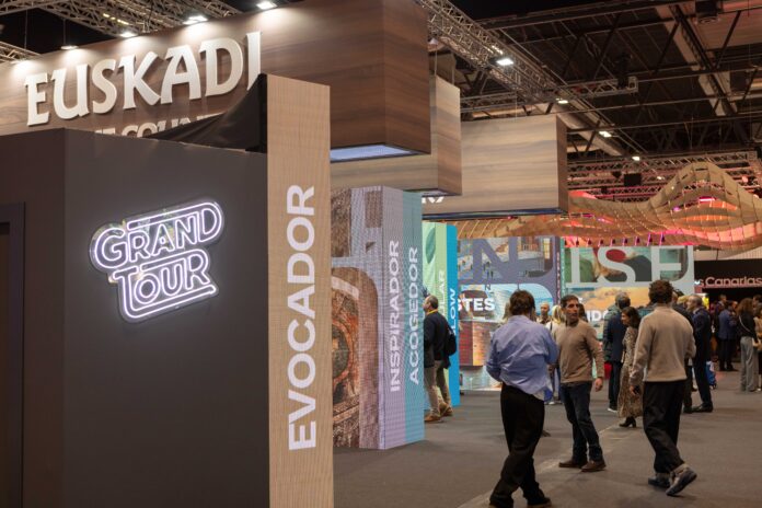 Fitur_2dia-696x464-1