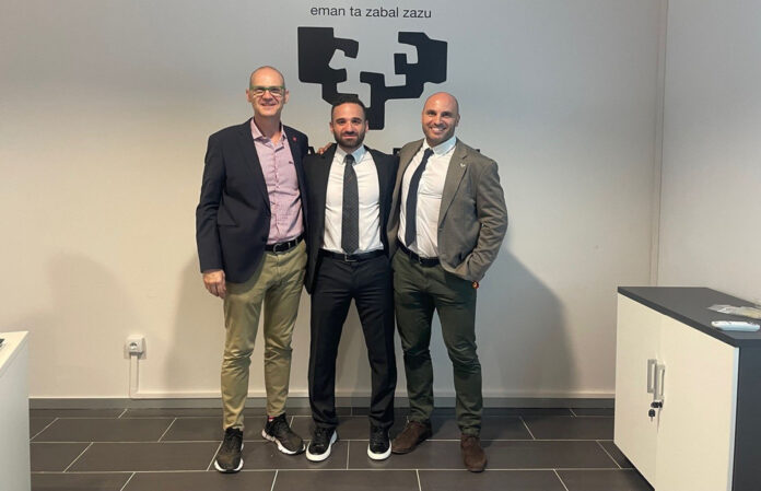 Tesis-Loudovikos_web-696x449-1