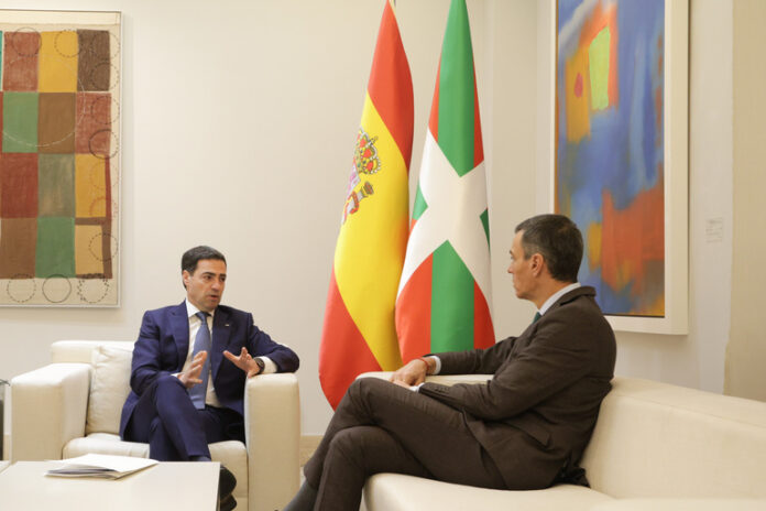 n770_JUMB0298-3794-696x464-1