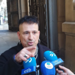 El-profesor-acusado-en-Irun-niega-haber-ofrecido-dinero-por-favores-sexuales-a-menores-y-dice-que-ha-sido-acosado-Infobae-03-24-2026_12_15_PM