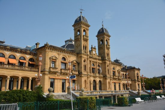 ayuntamiento-de-san-sebastian-1