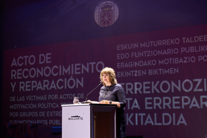 Ollo lehendakariordeak indarkeriaren biktimak aitortzea «desmemoria» lan aktiboa bizi izan duen gizarte batentzat suposatzen duen «prozesu sendatzailea» aldarrikatu du