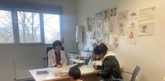 Osakidetza lanza una tarjeta sanitaria preferente para eliminar esperas a personas con autismo