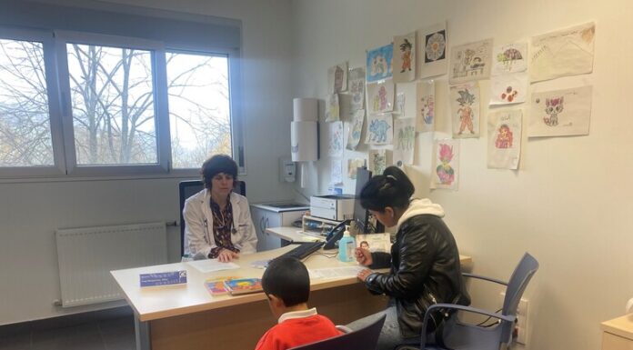 Osakidetza lanza una tarjeta sanitaria preferente para eliminar esperas a personas con autismo