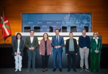 Enplegua babesteko, enpresak indartzeko eta gobernantza parte hartzaileago batean aurrera egiteko neurriak bultzatu ditu Elkarrizketa Sozialerako Mahaiak