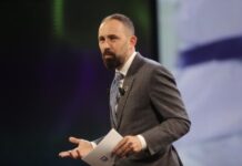 Denis Itxaso, BUILD:INN klusterraren batzarrean: “Eraikuntzaren sektore indartsu, berritzaile eta konprometiturik gabe ez dago etxebizitza-politika posiblerik”