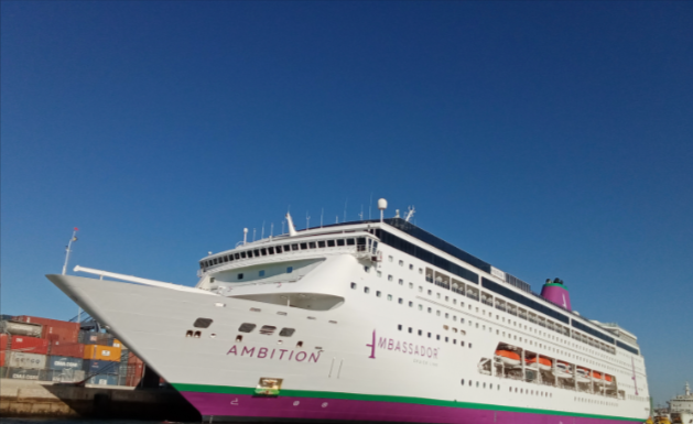 El crucero afectado por el brote de gastroenteritis mantiene su escala en Euskadi