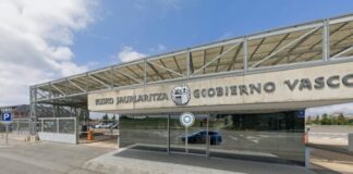Polizia eta Larrialdietako Euskal Akademiak bere prestakuntza-jarduera egokitu du tenperatura altuen aurrean