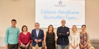 Eusko Jaurlaritzako Osasun Sailak esklerosi anizkoitzari heltzeko garaian pazienteen entzute aktiboaren, ikerketaren eta parte-hartzearen balioa nabarmendu du