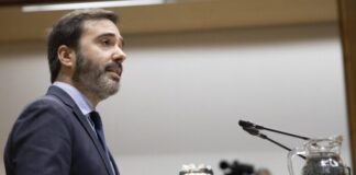 Javier Hurtado sailburua: «Euskadin turismoa gobernatzen dugu eta ez dugu beste alde batera begiratzen, hori baita gure eredua desarautzea bilatzen duten beste batzuen aurrean»