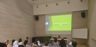 Kalteberatasun egoeran dauden emakumeei enplegua lortzea erraztu die Barakaldon egindako topaketa batek