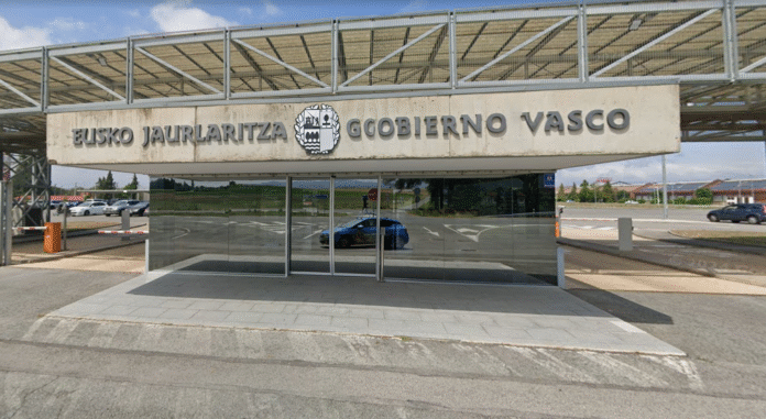 Captura-de-pantalla-2025-11-27-072913-696x381-1