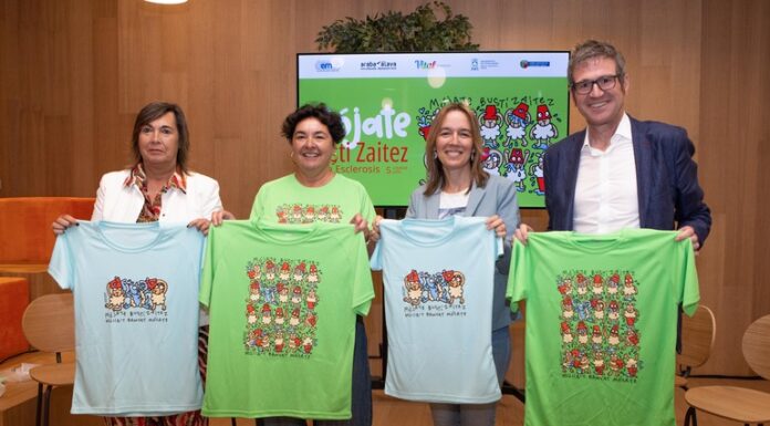 ‘Busti Zaitez’ llama a la ciudadanía a mojarse este domingo en playas y piscinas en apoyo a las personas con esclerosis múltiple