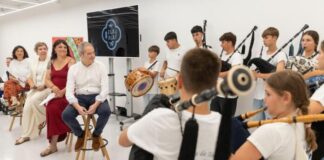 Andoni Iturbe Kultura sailburuordeak Portugaleteko Nazioarteko Folklore Jaialdiaren 51. edizioaren aurkezpenean parte hartu du