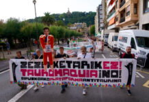 Así fue la marcha antitaurina para exigir el fin de las corridas de toros en Donostia y su exclusión del futuro Illunbe